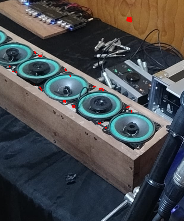 Drivers pointing to the sky — setup